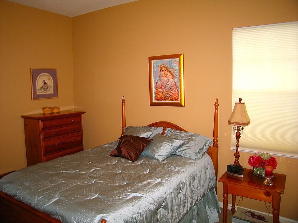 1st image of 2906 SE 27th Ct