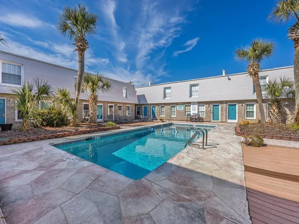 706 28th Ave. S #16, North Myrtle Beach, SC 29582