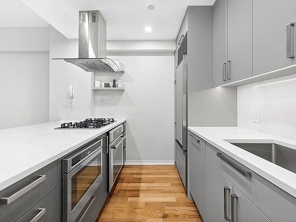 2nd image of 39 E 29th St APT 7A