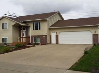 6004 S Galway Ave, Sioux Falls, SD 57106