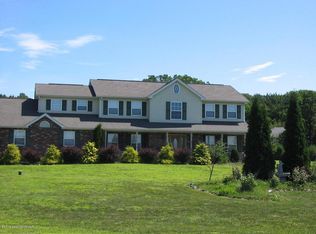 602 Marion Ln, Brodheadsville, PA
