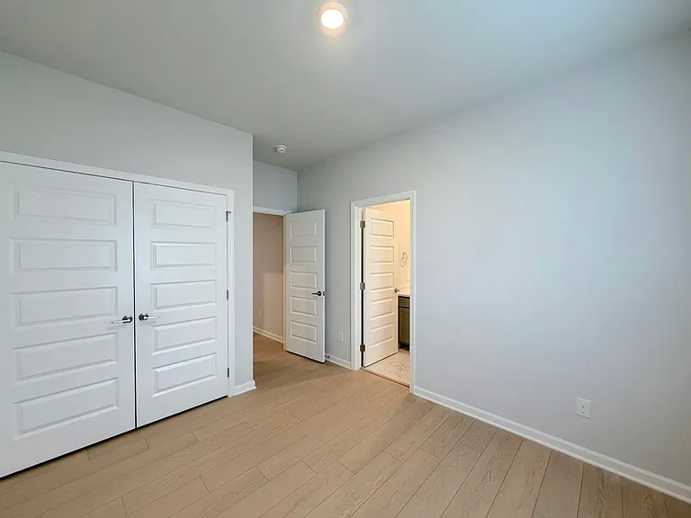 137 Clift Creek Dr — Photo 25