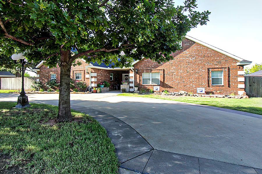 1st image of 2816 7th Ave