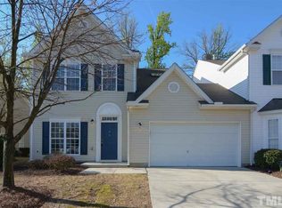 8 Sharpstone Ln, Durham, NC 27703