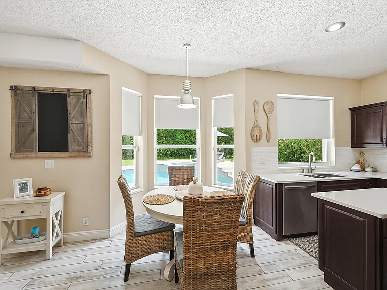 15073 Oak Chase Ct — Photo 8