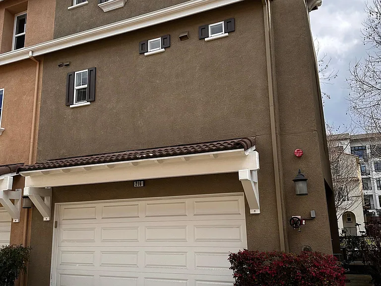 216 Hockney Ave — Photo 17