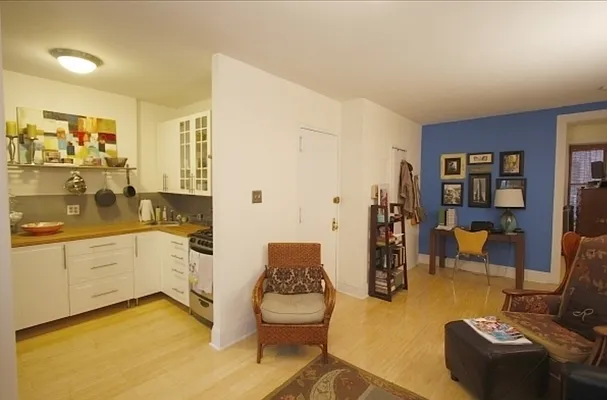 Rented by Compass | media 10