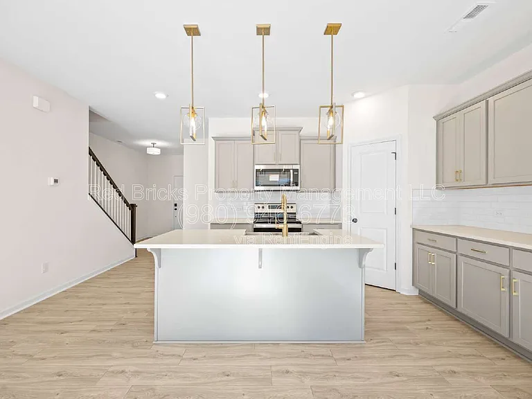 11027 Pagebrook Ln — Photo 8