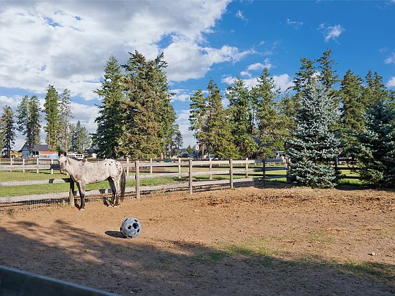 5th image of 1086 Cowboy Way