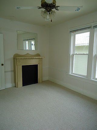 Rear bedroom