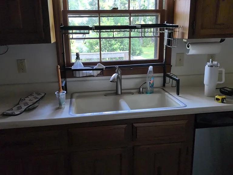 135 Marilyn Dr E — Photo 8