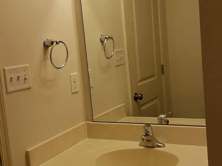 6428 Creekbend Dr — Photo 11