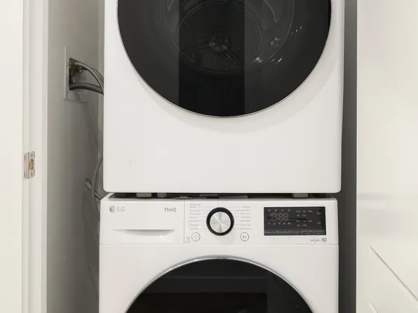 1042 Atlantic Avenue image 8 of 35