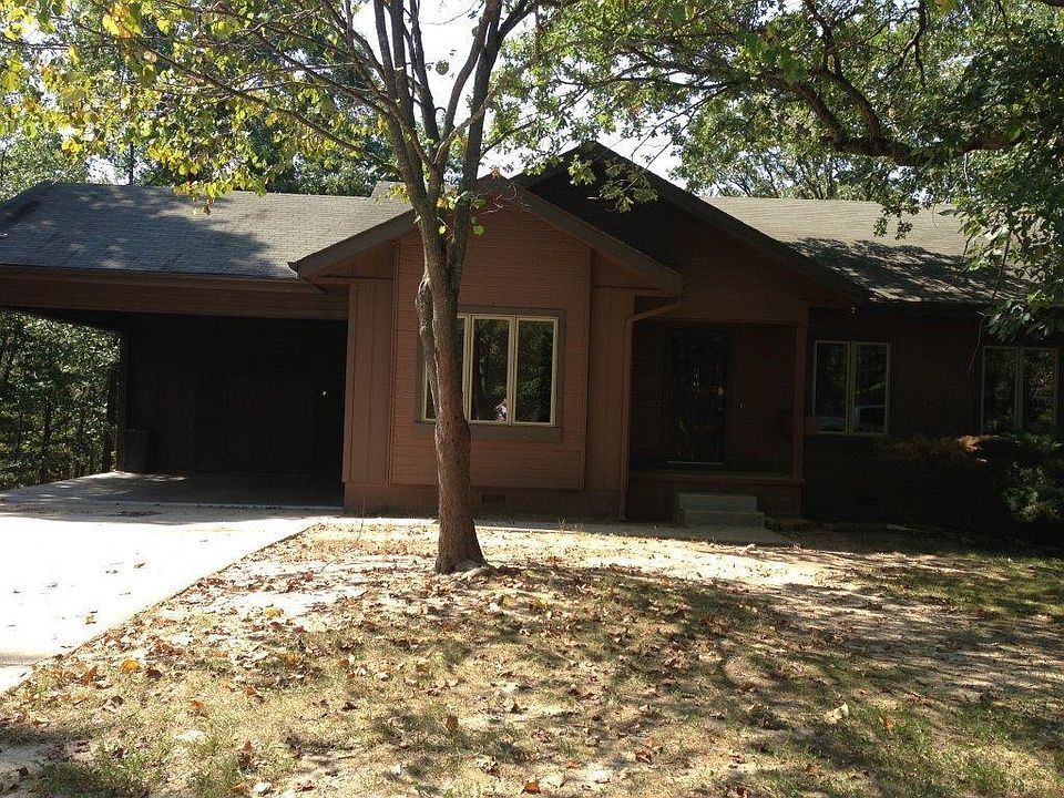 1st image of 27 Skipton Dr