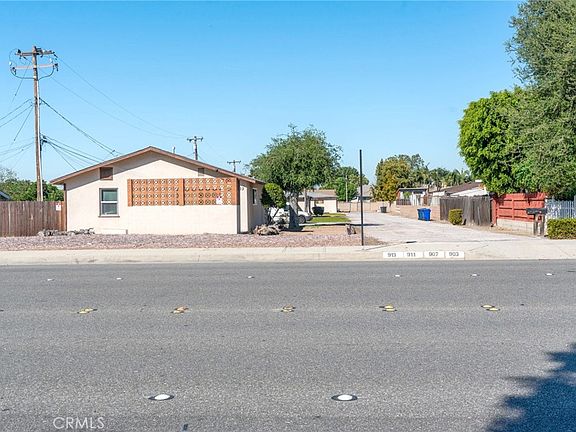 2nd image of 903 Las Lomas Rd