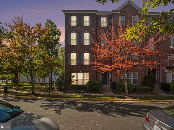 2161 Abbottsbury Way, Woodbridge, VA 22191
