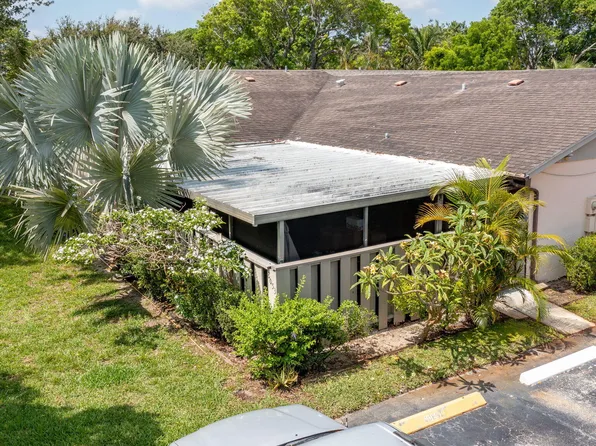 8053 Ambach Way, Hypoluxo, FL 33462