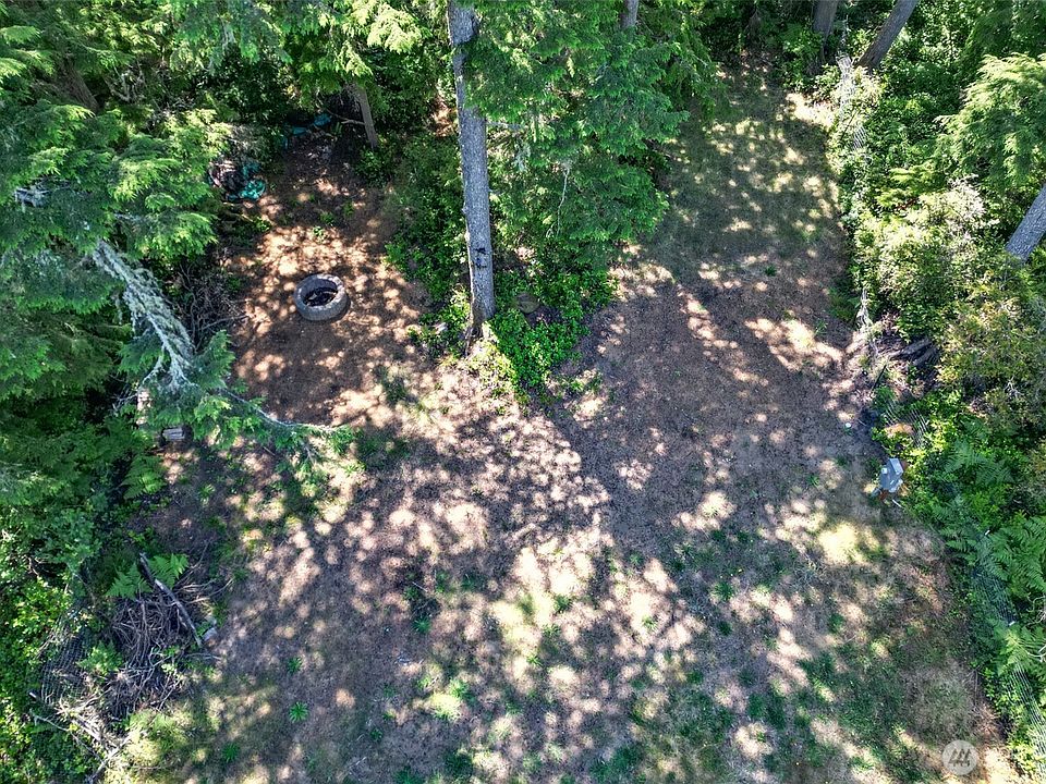 1st image of 727 Chenois Avenue NE