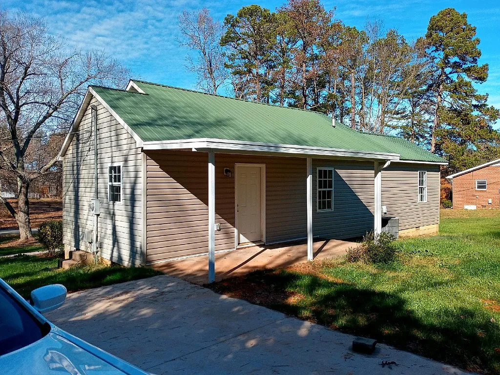 2 bed, 1038 sqft, $1,450 — Photo 4