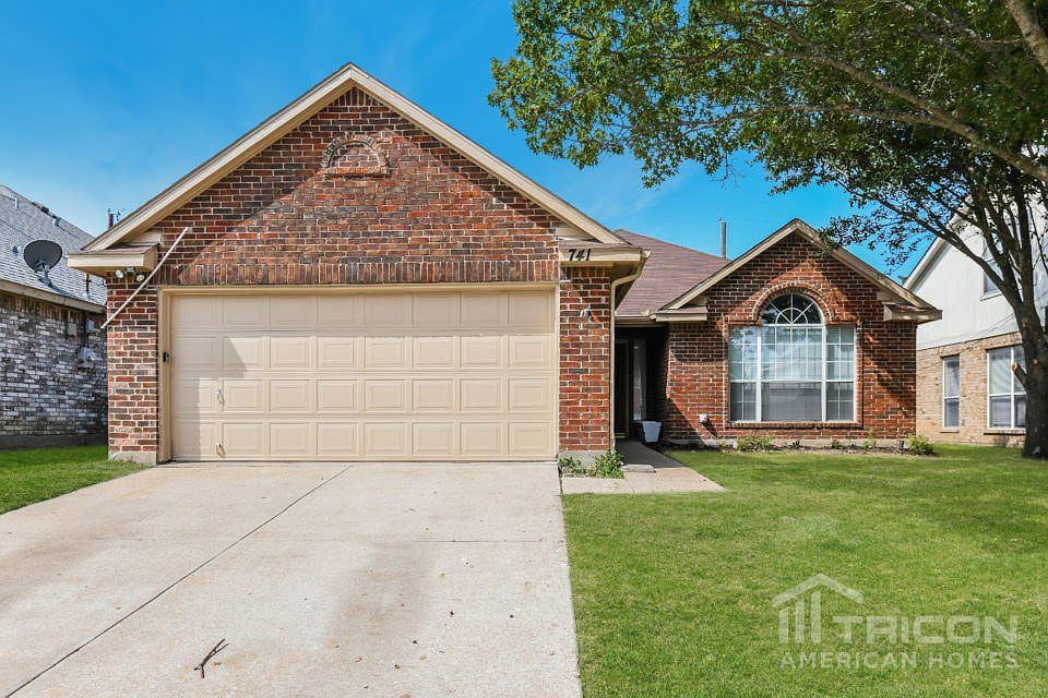 1st image of 741 Rockett Ln