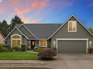 13330 Squire Dr, Oregon City, OR 97045