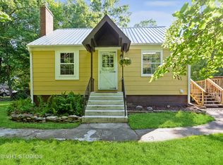 1309 Geringer Rd, Algonquin, IL 60102