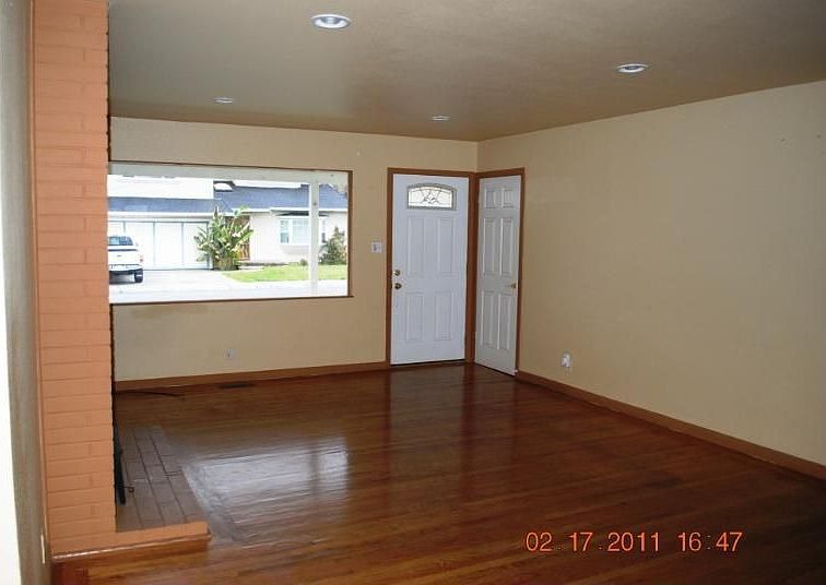 2nd image of 1570 Via Mesa
