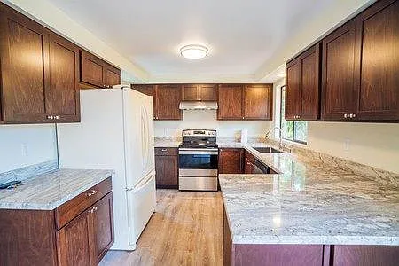 Nice kitchen with lots of storage and granite countertops