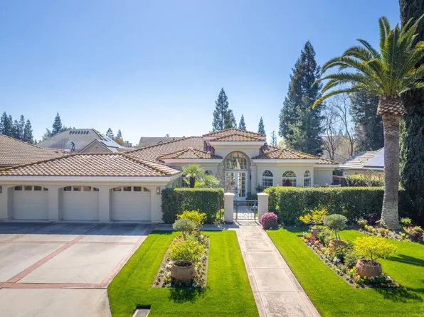 1533 E Forest Oaks Dr, Fresno, CA 93730