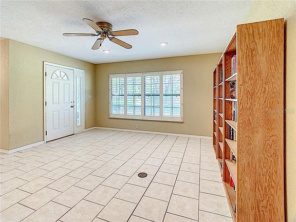 4th image of 13300 NE 39th Ter