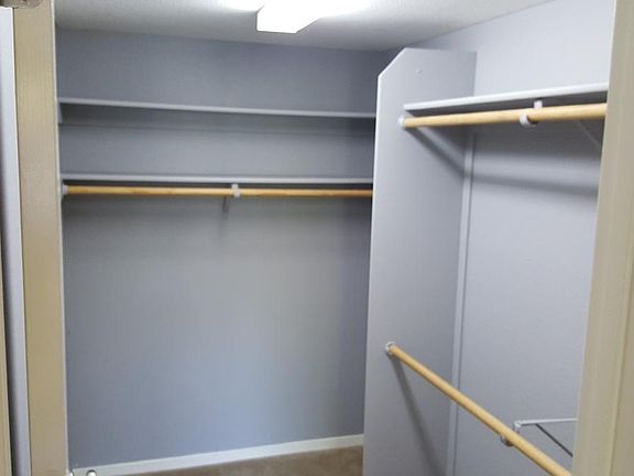 Master Bed Closet