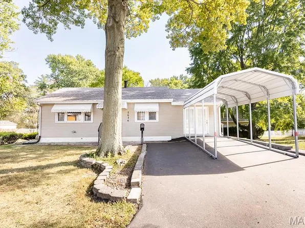 1636 N Charles St, Belleville, IL 62221