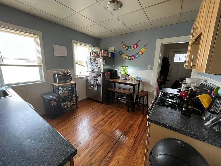 49 Porter St #3 — Photo 9