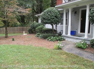 281 Cascade Dr, Marietta, GA