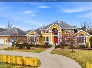 1105 Lakeview Dr, Fairfield, IA