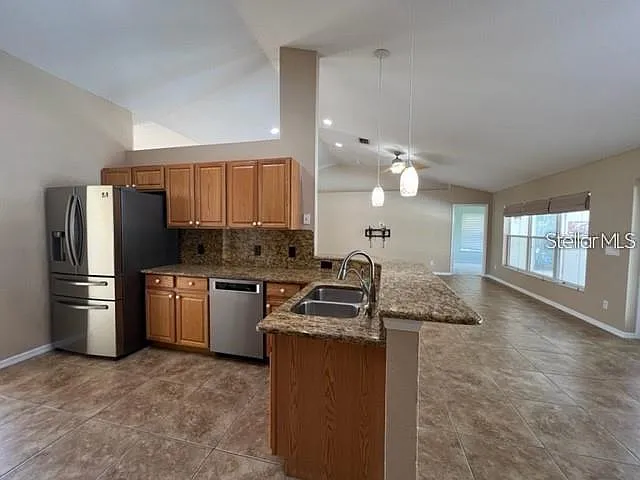 271 Campinas St — Photo 10