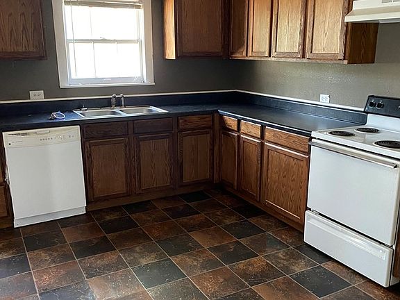 4th image of 208 Lakeview Ave