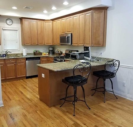2nd image of 275 Pompton Ave #275