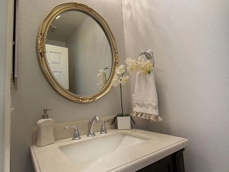 Powder Room