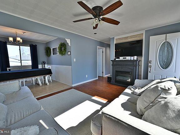 3rd image of 323 Mill Rd