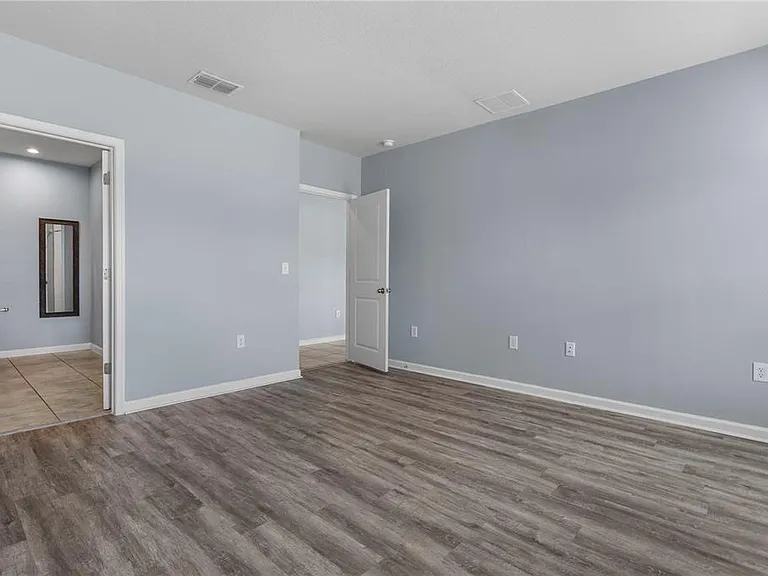 1582 Finnigan Cir — Photo 17