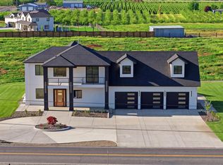 3858 E Zillah Dr, Zillah, WA 98953