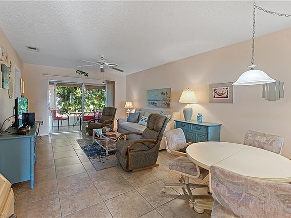 4th image of 4628 SE 6th AVE #1B