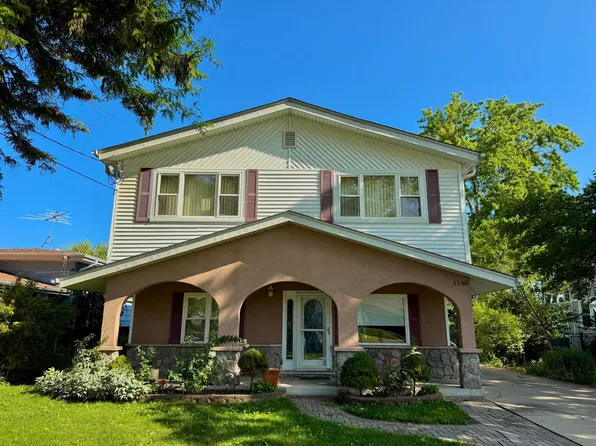 1140 S Van Buren Ave, Des Plaines, IL 60018