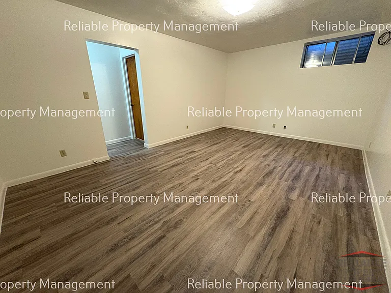 1460 Benton St #5 — Photo 2