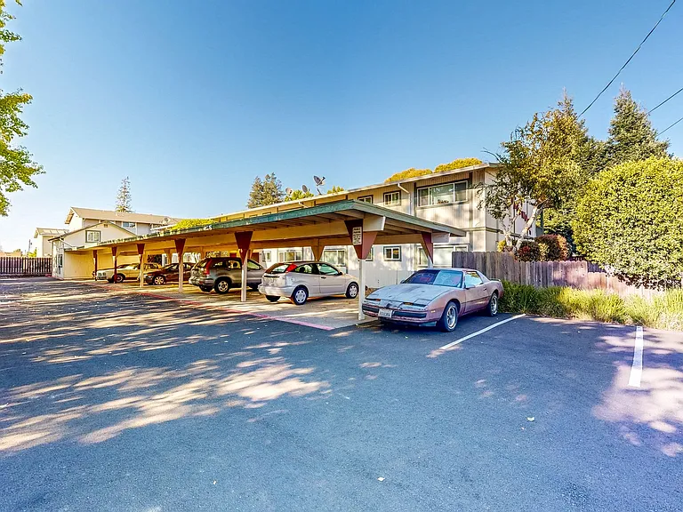 791 E Cotati Ave — Photo 23
