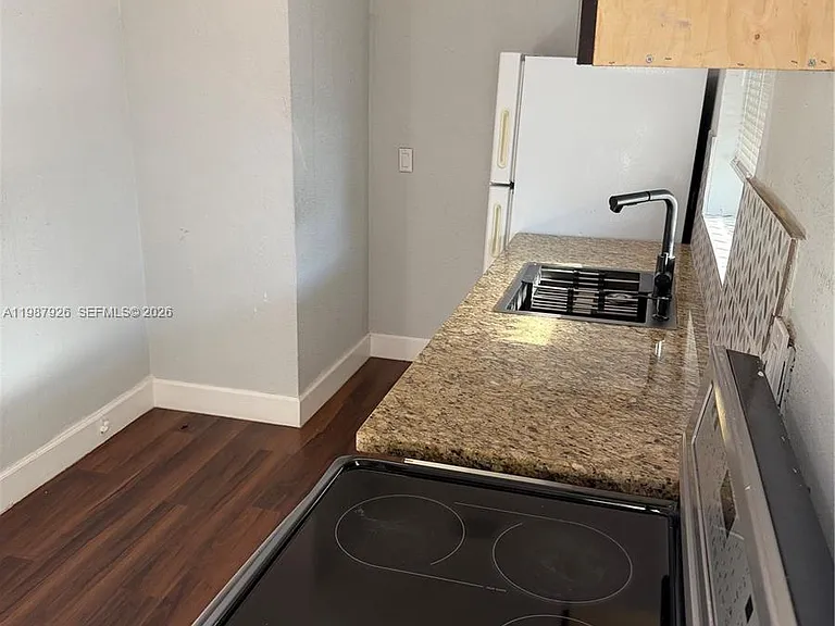 217 E 48th St #2 — Photo 5