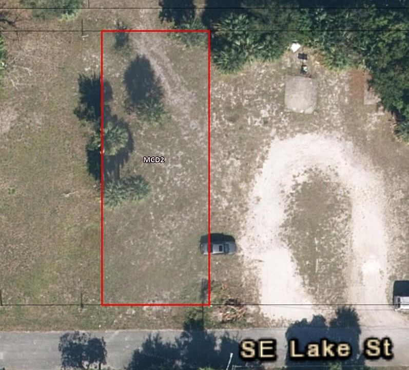 2nd image of 333 SE Lake Street
