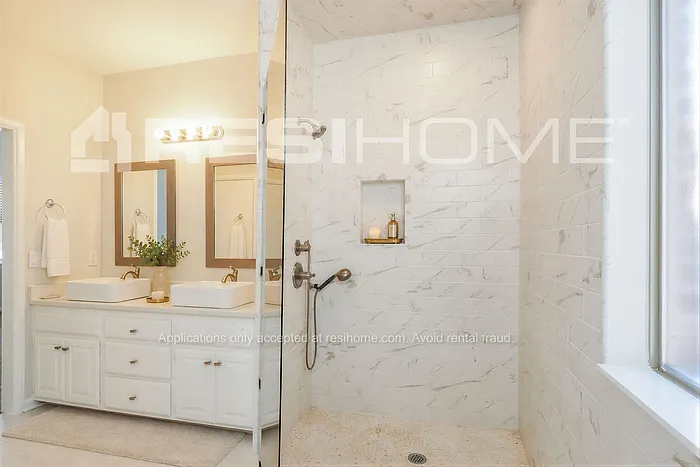11908 Barrywood Dr — Photo 7
