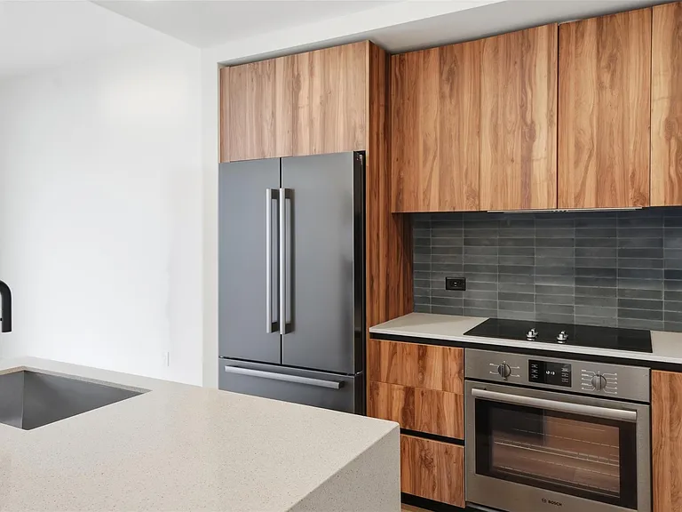 84 East Ave #3707 — Photo 15